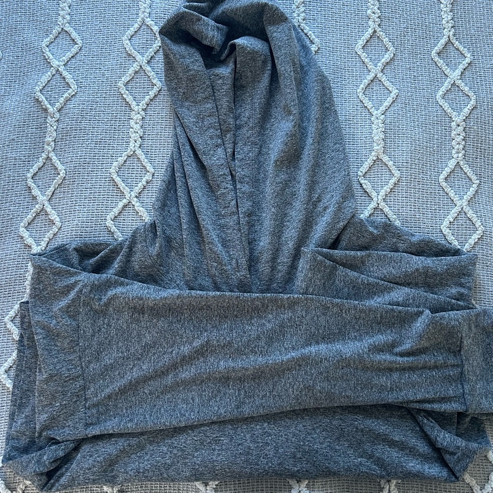 women’s workout sweater